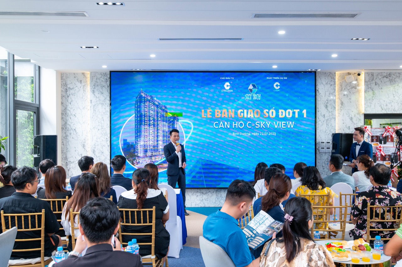 Ông. Trần Văn Hưng – Đại diện chủ đầu tư C-Holdings phát biểu tại sự kiện trao sổ hồng đợt 1 căn hộ C-Sky View